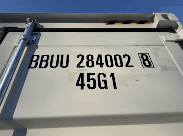 24 x 8 x 9.5 High Cube new shipping storage container