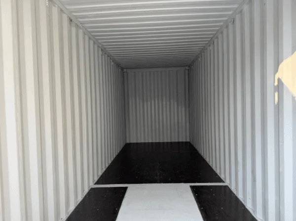 24 x 8 x 9.5 High Cube new shipping storage container