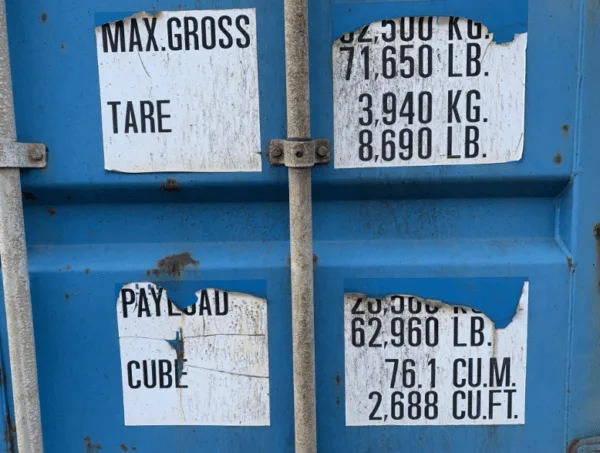 40 x 8 x 9.5 High Cube used shipping container