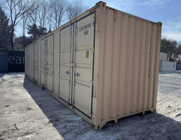 40 x 8 x 9.5 High Cube shipping/storage container - Image 5