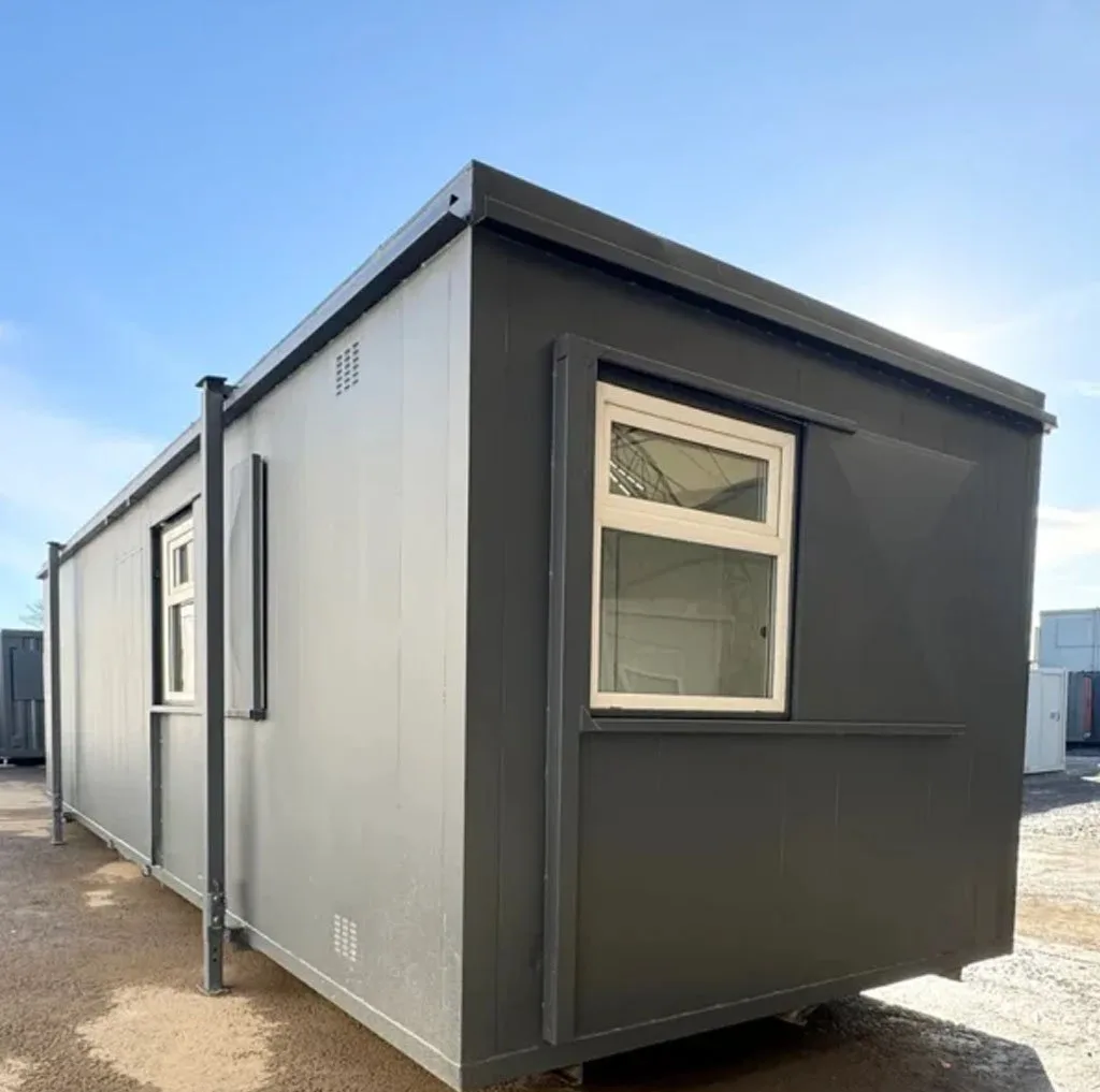 32 X 10ft Customized Containers